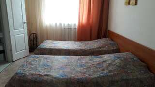 Мотели Ria Druzhkovka Бюджетный двухместный номер с 2 отдельными кроватями-3